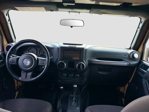 Used 2014 Jeep Wrangler Unlimited Sport AWD/4WD image 3