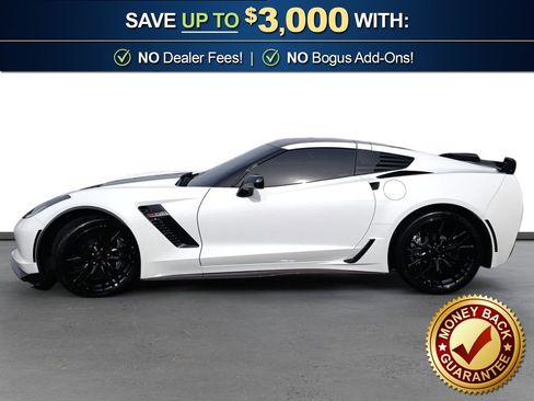 Used 2017 Chevrolet Corvette Z06 w/ Z07 Performance Package RWD image 2