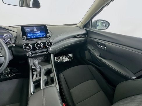 Used 2025 Nissan Sentra SV FWD image 12
