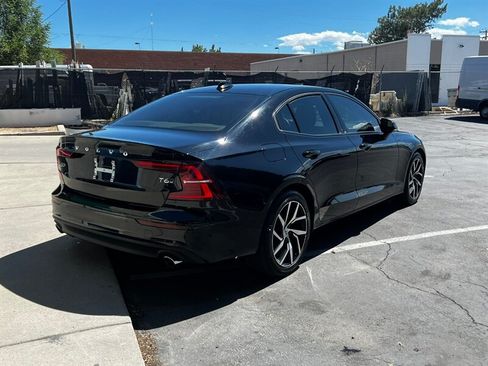 Used 2020 Volvo S60 T6 Momentum AWD/4WD image 7