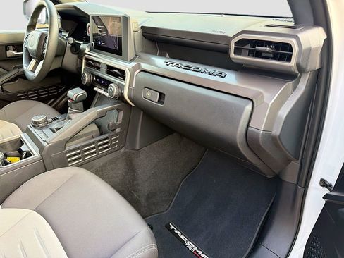 Used 2024 Toyota Tacoma TRD Off-Road image 14