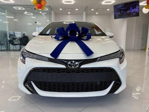 Used 2020 Toyota Corolla SE FWD image 2