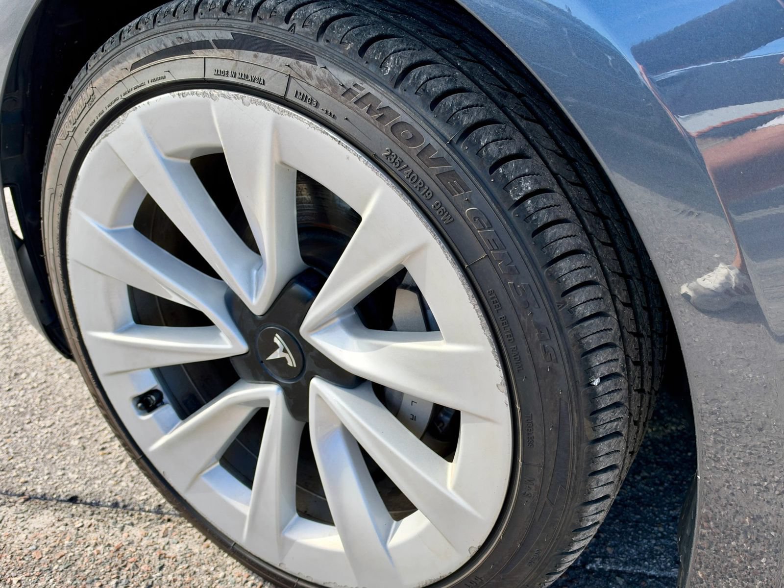 Used 2022 Tesla Model 3 Long Range AWD/4WD image 7