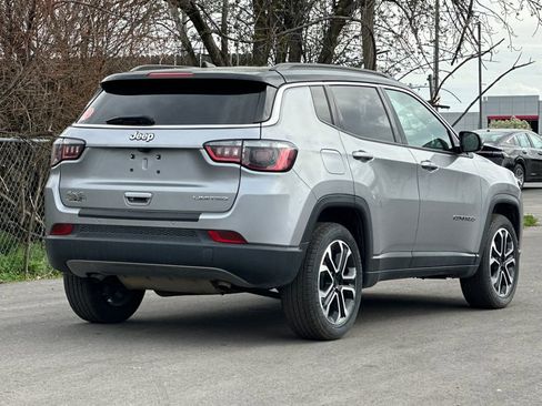 Used 2024 Jeep Compass Limited AWD/4WD image 4