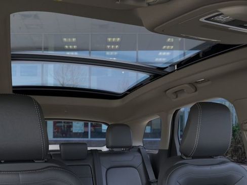 New 2026 Lincoln Corsair Grand Touring AWD/4WD image 22