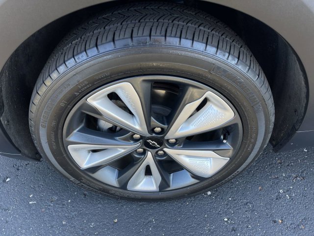 Used 2023 Chevrolet Bolt EUV LT w/ Convenience Package FWD image 31