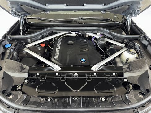 Used 2026 BMW X7 xDrive40i image 36