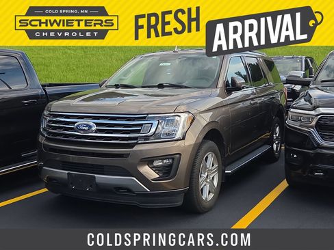 Used 2018 Ford Expedition XLT w/ Equipment Group 202A AWD/4WD image 1