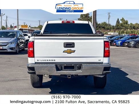 Used 2018 Chevrolet Silverado 1500 LT w/ LT Eassist Package RWD image 3