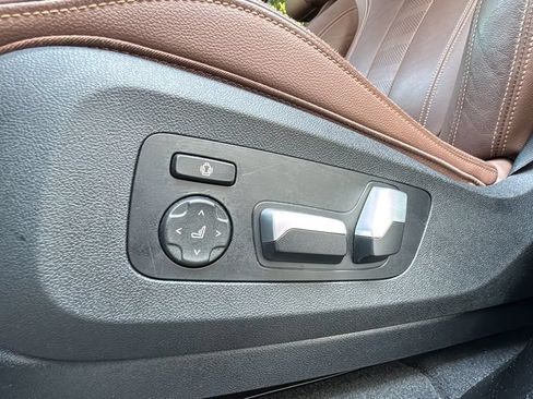 Used 2020 BMW X5 sDrive40i w/ Convenience Package RWD image 11