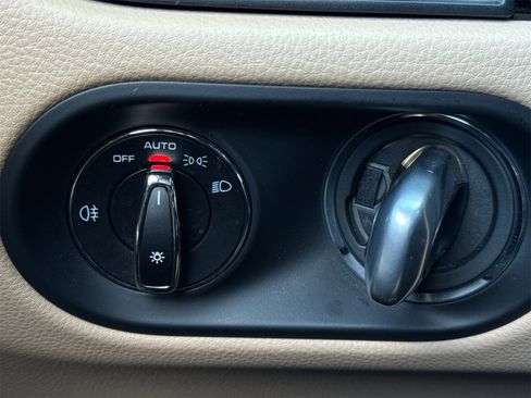 Used 2023 Porsche Macan image 29