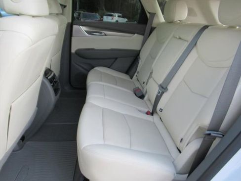 Used 2023 Cadillac XT5 Premium Luxury w/ Technology Package image 32