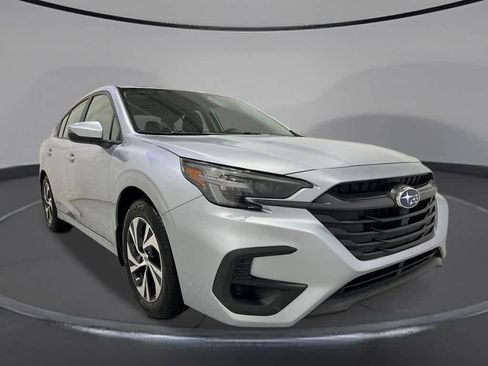 Used 2025 Subaru Legacy Premium image 7