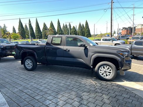 New 2026 Toyota Tacoma SR5 AWD/4WD image 6