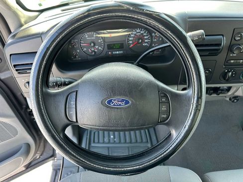 Used 2006 Ford F350 Lariat image 23