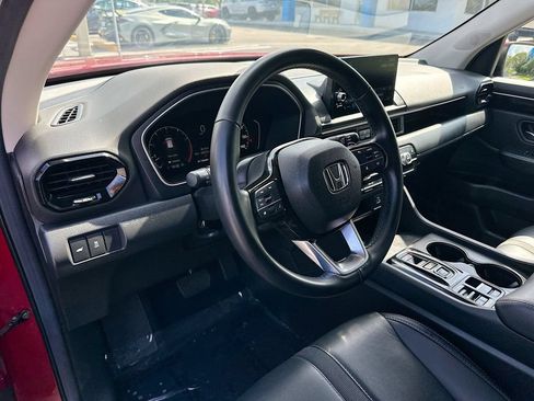 Used 2025 Honda Pilot EX-L image 9