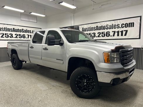 Used 2014 GMC Sierra 3500 SLE w/ SLE Preferred Package image 1