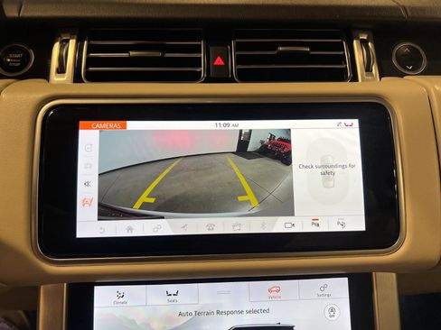 Used 2019 Land Rover Range Rover Supercharged AWD/4WD image 17