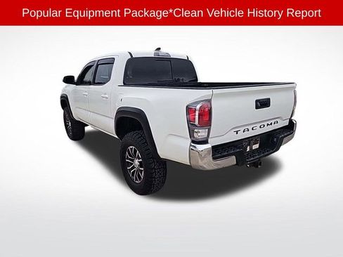 Used 2020 Toyota Tacoma TRD Off-Road image 2