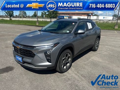 Used 2024 Chevrolet Trax LT FWD image 1