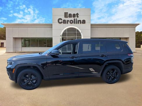 Certified 2025 Jeep Grand Cherokee L Laredo AWD/4WD image 6