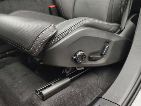 New 2026 Volvo XC90 B6 Ultra image 11