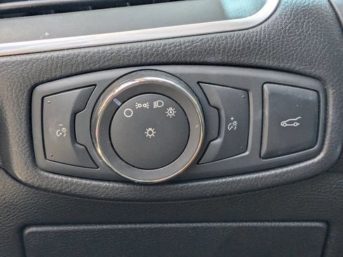 Used 2016 Ford Edge Titanium image 34