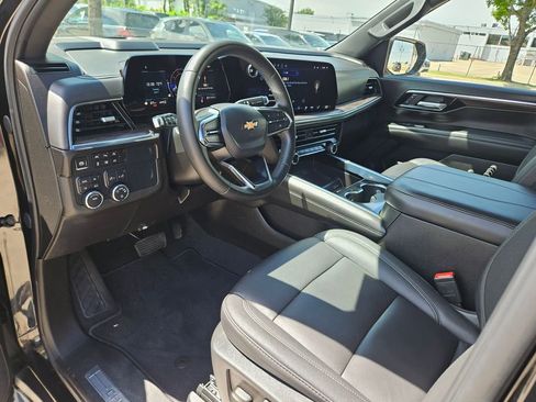 Used 2025 Chevrolet Tahoe LT AWD/4WD image 13