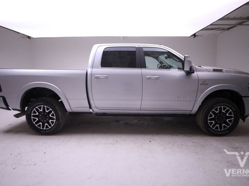 New 2026 RAM 3500 Limited image 6