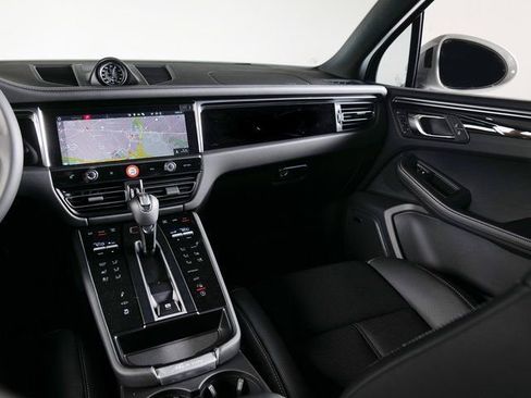 New 2026 Porsche Macan S image 19