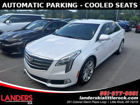 Used 2018 Cadillac XTS Luxury FWD image 1