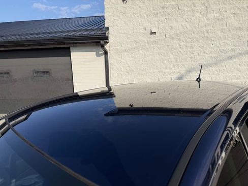 Used 2015 Honda CR-V LX image 9