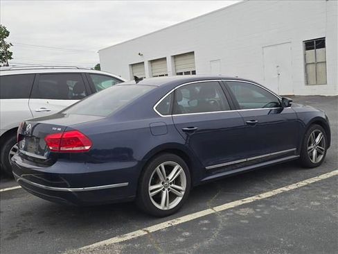Used 2015 Volkswagen Passat TDI SE FWD image 5