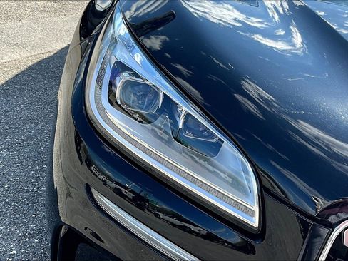 Used 2024 Lincoln Corsair Grand Touring image 29