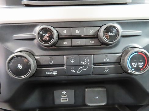 Used 2023 Ford F450 XLT image 43