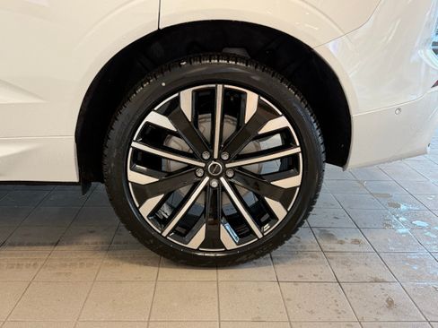 New 2026 Volvo XC60 B5 Ultra w/ Protection Package Premier AWD/4WD image 10