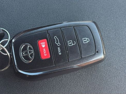 Used 2025 Toyota Highlander XSE AWD/4WD image 20
