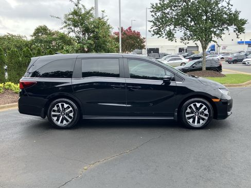 Certified 2026 Honda Odyssey EX-L image 11