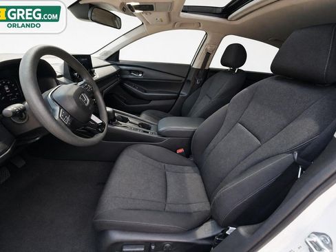 Used 2023 Honda Accord EX image 14