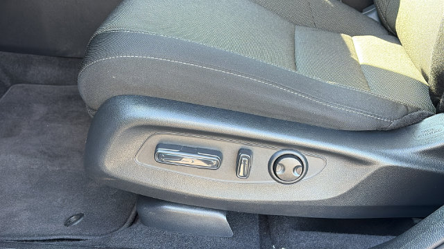 Used 2024 Honda CR-V EX image 10