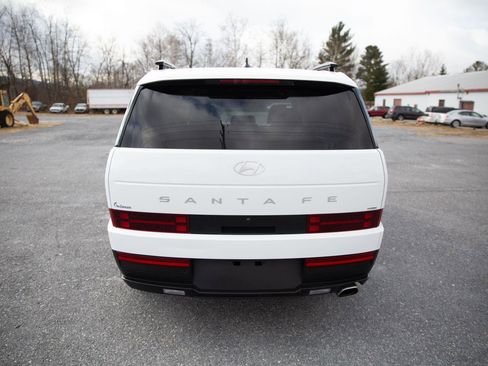 Used 2025 Hyundai Santa Fe SEL image 4