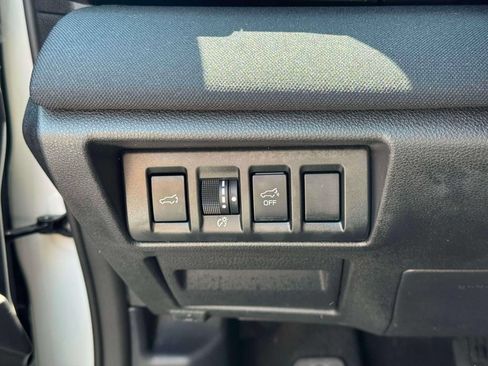 Used 2023 Subaru Outback Premium AWD/4WD image 22