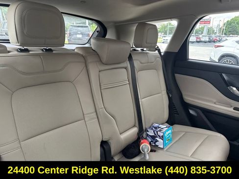 Used 2025 Lincoln Corsair AWD w/ Equipment Group 101A image 10