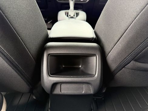 Used 2024 Honda HR-V LX image 30