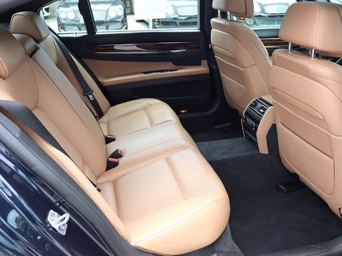 Used 2015 BMW 750Li RWD image 20