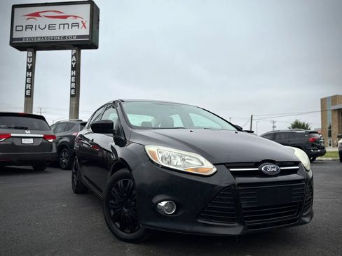 Used 2012 Ford Focus SE FWD image 1