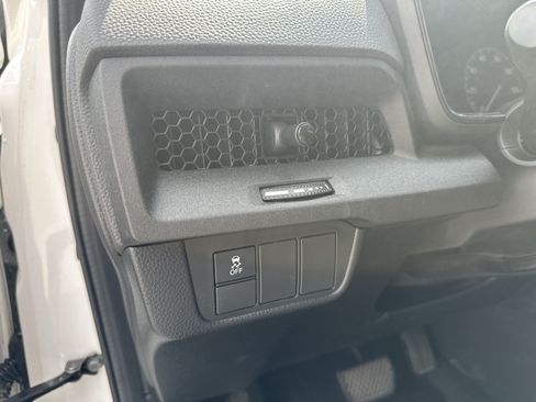 Used 2024 Honda CR-V EX image 15
