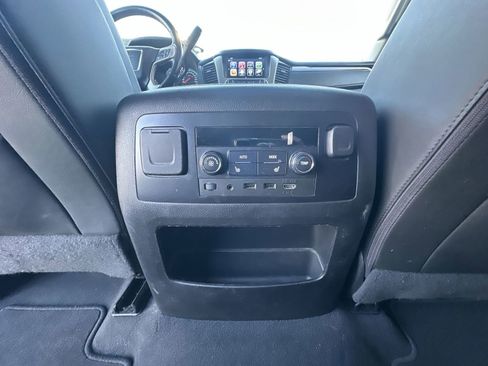 Used 2019 GMC Yukon XL Denali w/ Denali Ultimate Package image 22