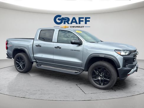 Used 2025 Chevrolet Colorado Trail Boss AWD/4WD image 10