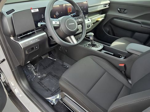 New 2026 Hyundai Kona SE AWD/4WD image 25